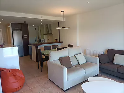 Semi-new apartment with parking and terrace in Sant Antoni de Calonge