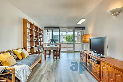 Appartement spacieux avec une très grande terrasse et deux chambres dans Platja d'Aro