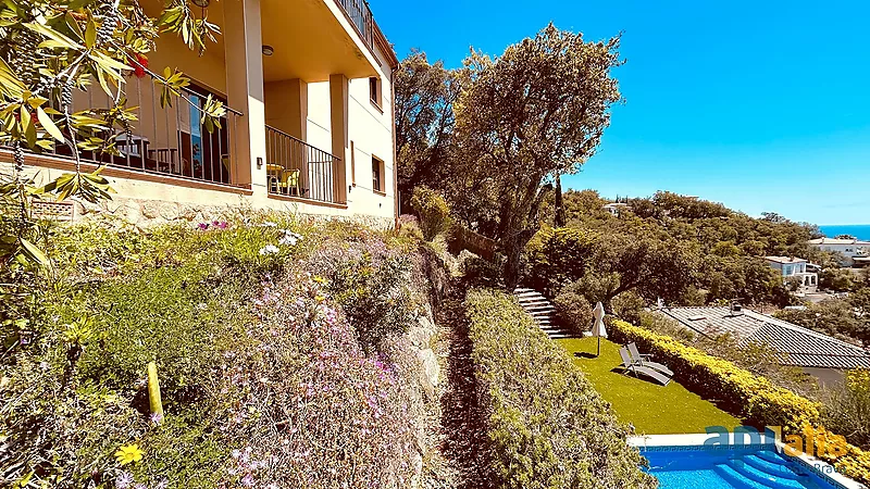 Maison spectaculaire avec piscine à Santa Cristina d'Aro