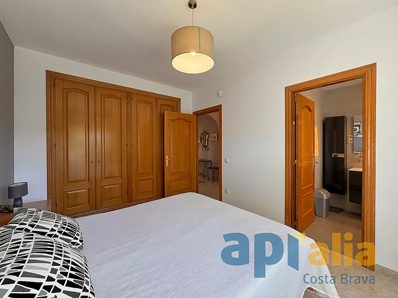 Charming 3-bedroom house in Sant Antoni de Calonge on the Costa Brava, with pool and garage