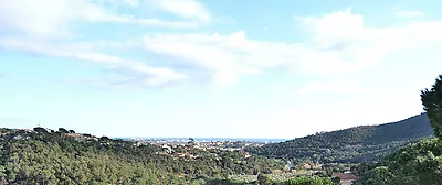 Parcela con fantásticas vistas al mar