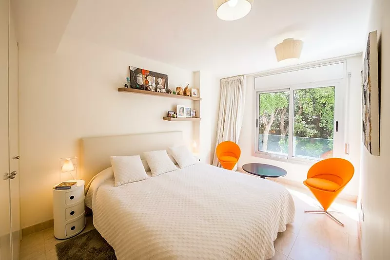 Beautiful apartment with sea views near S'Agaró