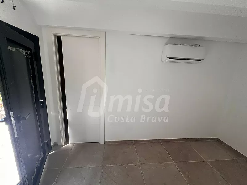 Casa reformada a Mas Ambros, Calonge