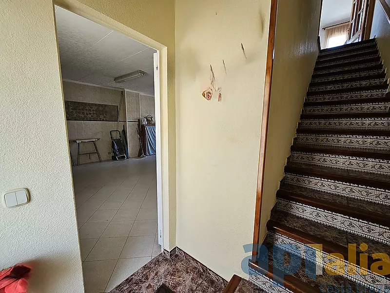 MAISON JUMELÉE À VENDRE DANS UN QUARTIER CALME DE PALAMÓS