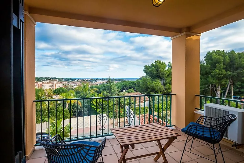 Casa adosada con vistas al mar en Sant Feliu de Guíxols