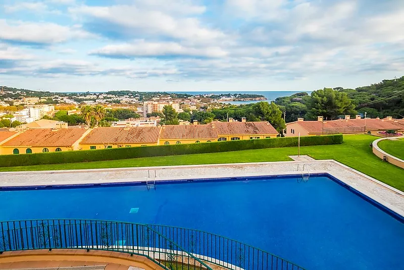 Belle maison mitoyenne avec vue mer et Licence Touristique à Sant Feliu de Guíxols