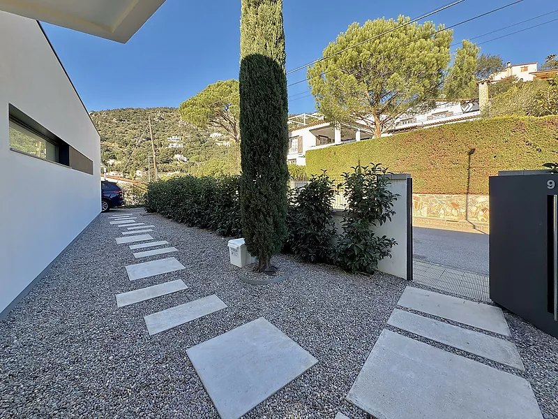 Moderna villa de 3 dormitorios, toda en una sola planta, orientación sur con hermosas vistas