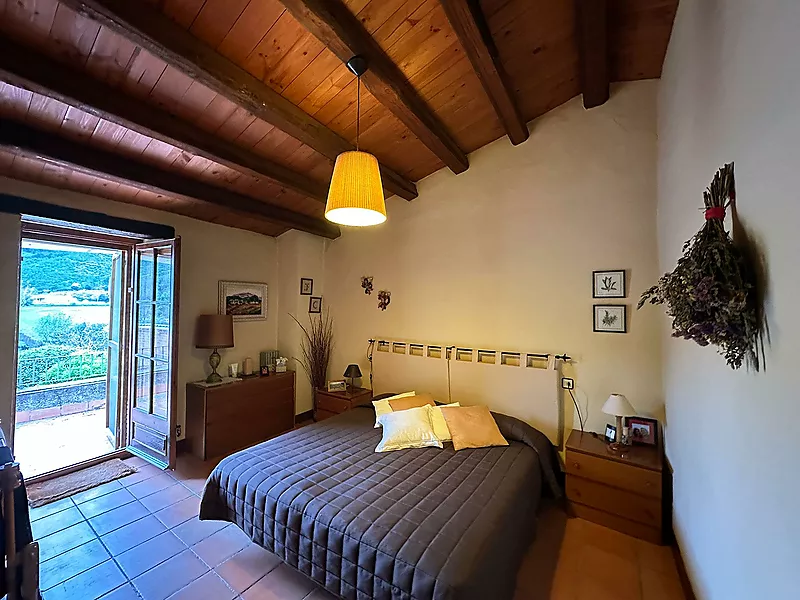 En venta casa con jardín y terraza en Boadella - Alt Empordà