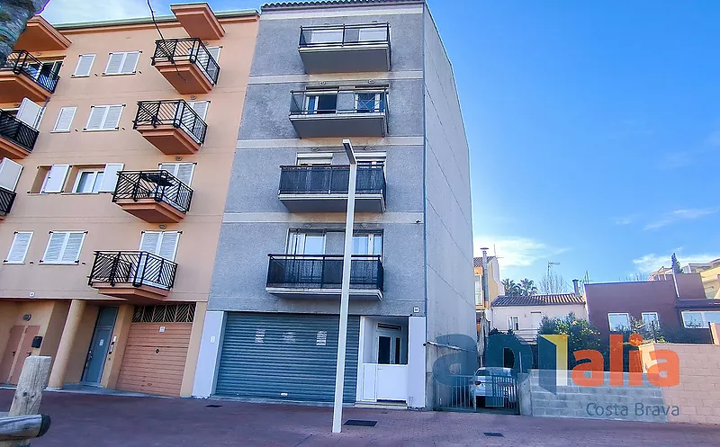 APARTAMENTO EN VENTA EN SANT ANTONI DE CALONGE