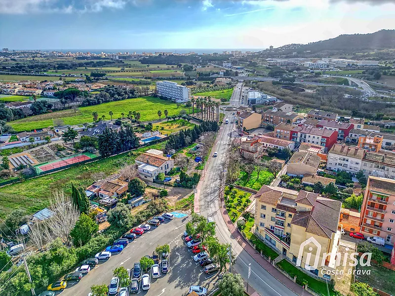 Appartement au rez-de-chaussée au centre de Calonge, à 2 minutes de la plage