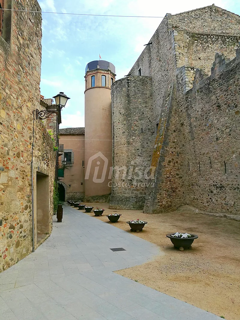 Espectacular casa d'obra nova de disseny a Calonge, Costa Brava, amb acabats de 1a qualitat