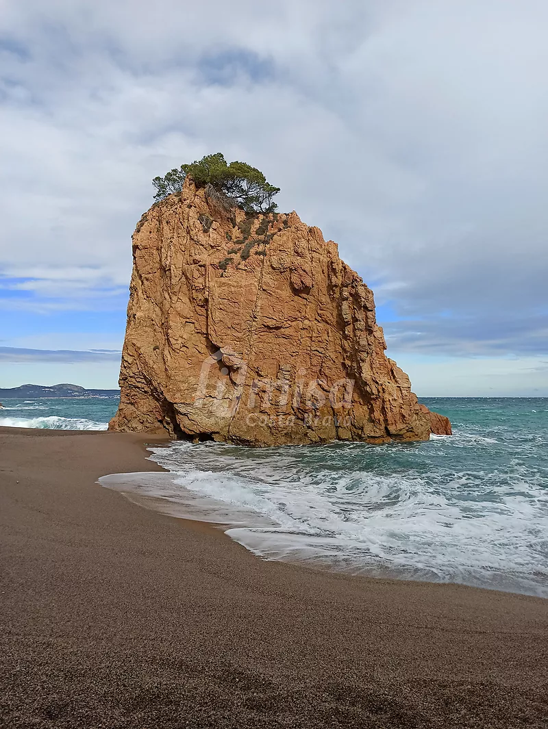 Espectacular casa de obra nueva de diseño en Calonge, Costa Brava, con acabados de 1ª calidad