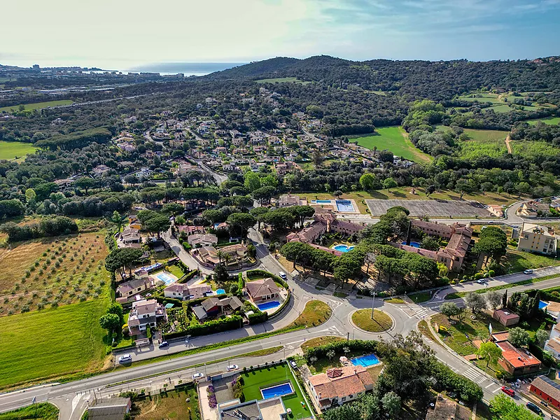 Espectacular casa d'obra nova de disseny a Calonge, Costa Brava, amb acabats de 1a qualitat